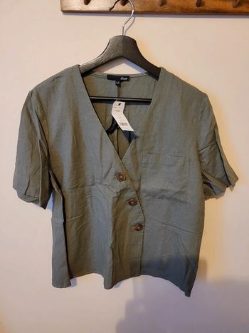 Magnifique top Kaki en lin Etam neuf avec étiquette
