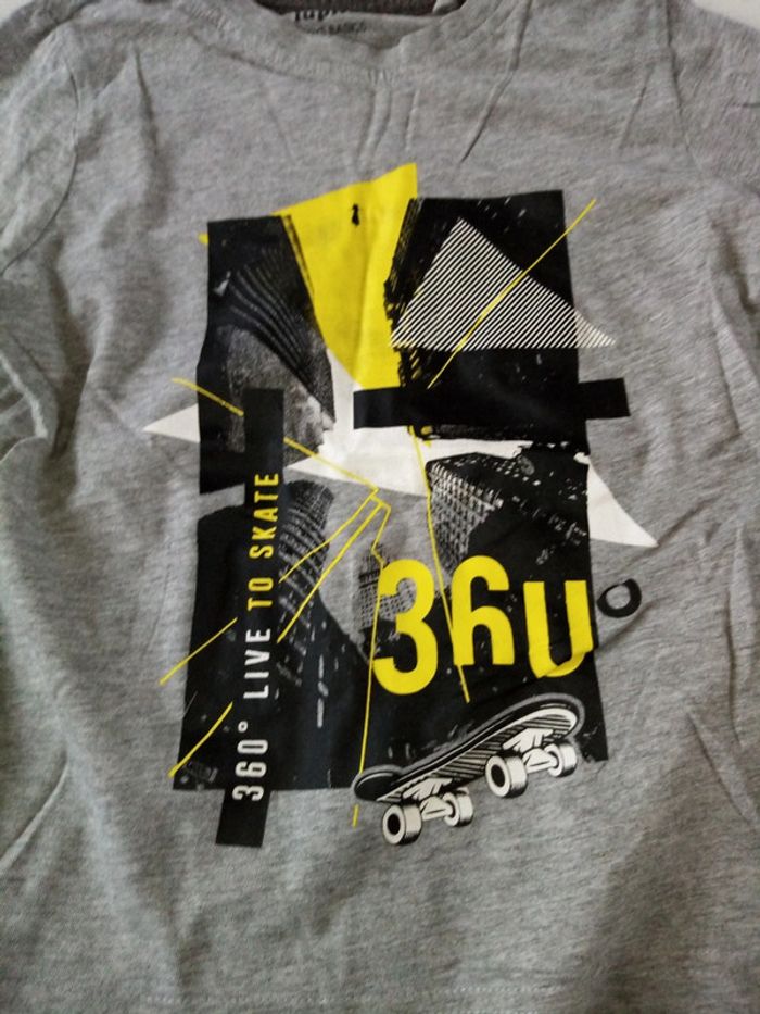 T shirt manche longue 110/116 - photo numéro 2