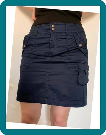 jupe bleu foncée
