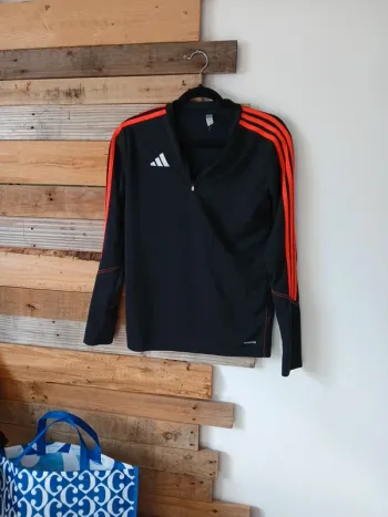 Haut de sport adidas