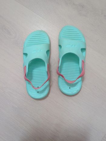 Sandales piscine Decathlon 29/30