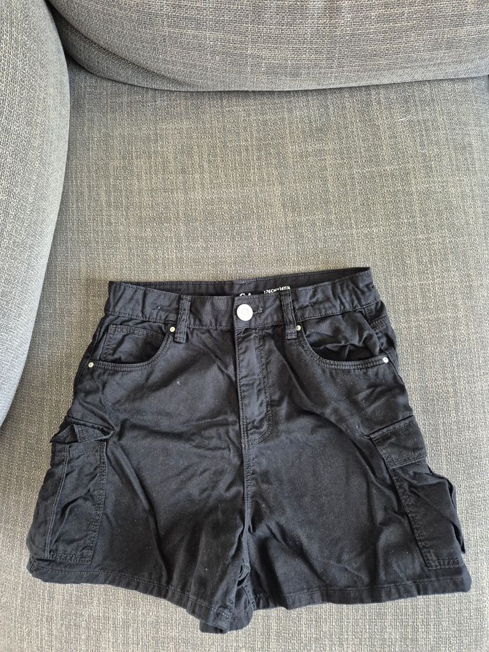 Short fille taille 14 ans + - photo numéro 1