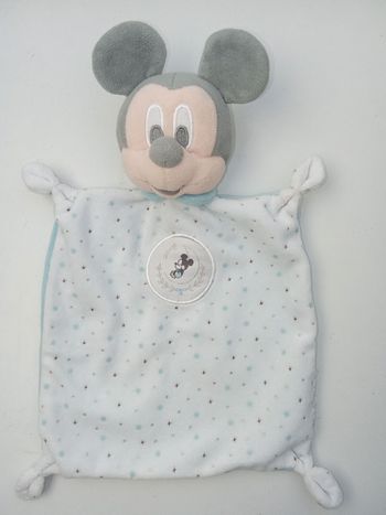 Doudou mouchoir mickey garçon bleu ciel, gris, blanc étoiles , Disney