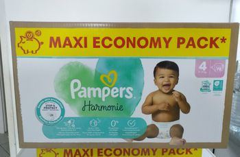 Couches pampers harmonie 4