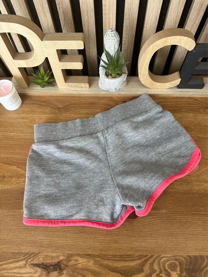 Short gris 6 ans - photo numéro 2