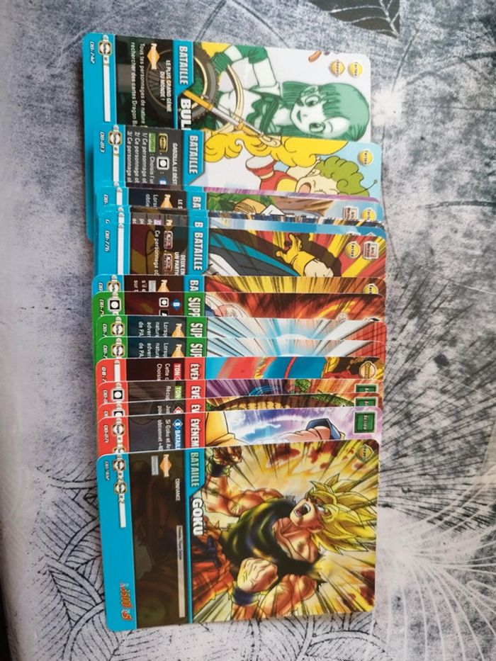 Lot de 17 cartes dragon ball