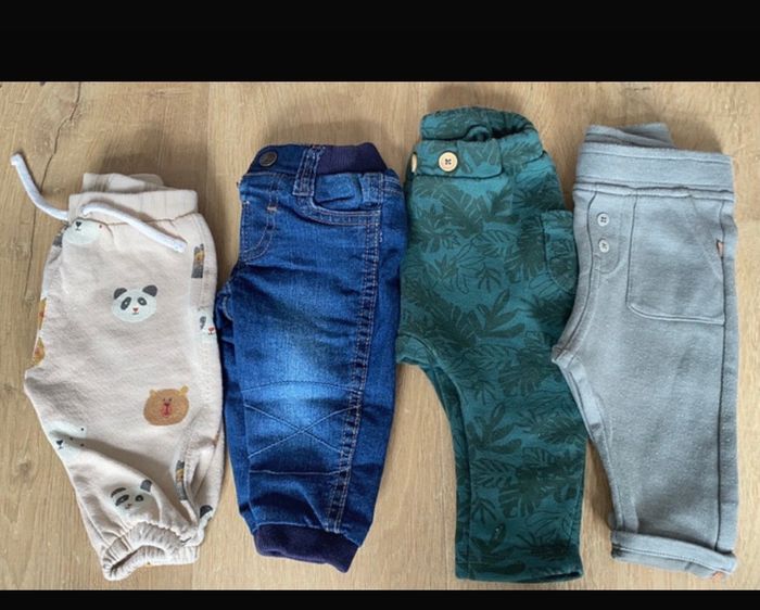 Lot vêtements 6 mois - photo numéro 2