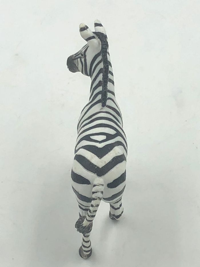 Figurine en PVC Zèbre Papo 2010 - photo numéro 4