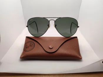 Lunettes de soleil Ray ban aviator avec branches crochets fabriquées par Bausch e Lomb