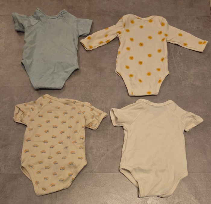 Lot de 4 bodies vertbaudet 3mois - photo numéro 2