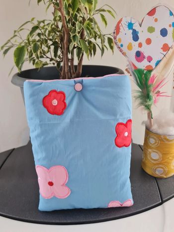 Pochette pour livre ou liseuse matelassée petit format