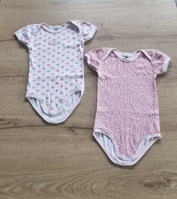 Lot bodies MC Petit Bateau 24 mois