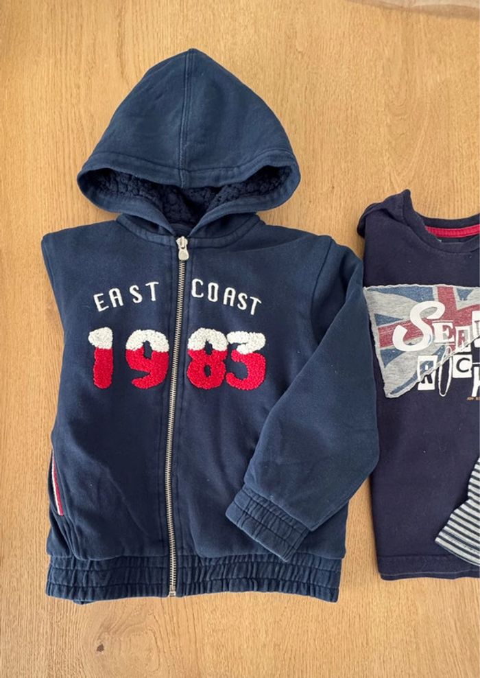 Lot de 3 vêtements 5 ans - photo numéro 3