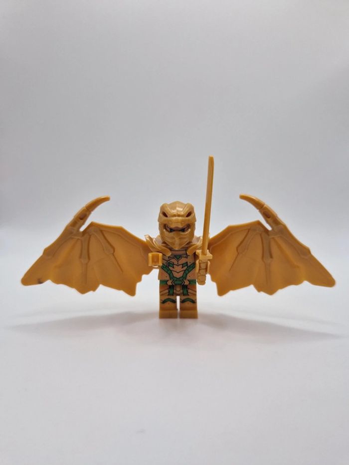 Figurine type lego Ninja avec ailes Ninjago
