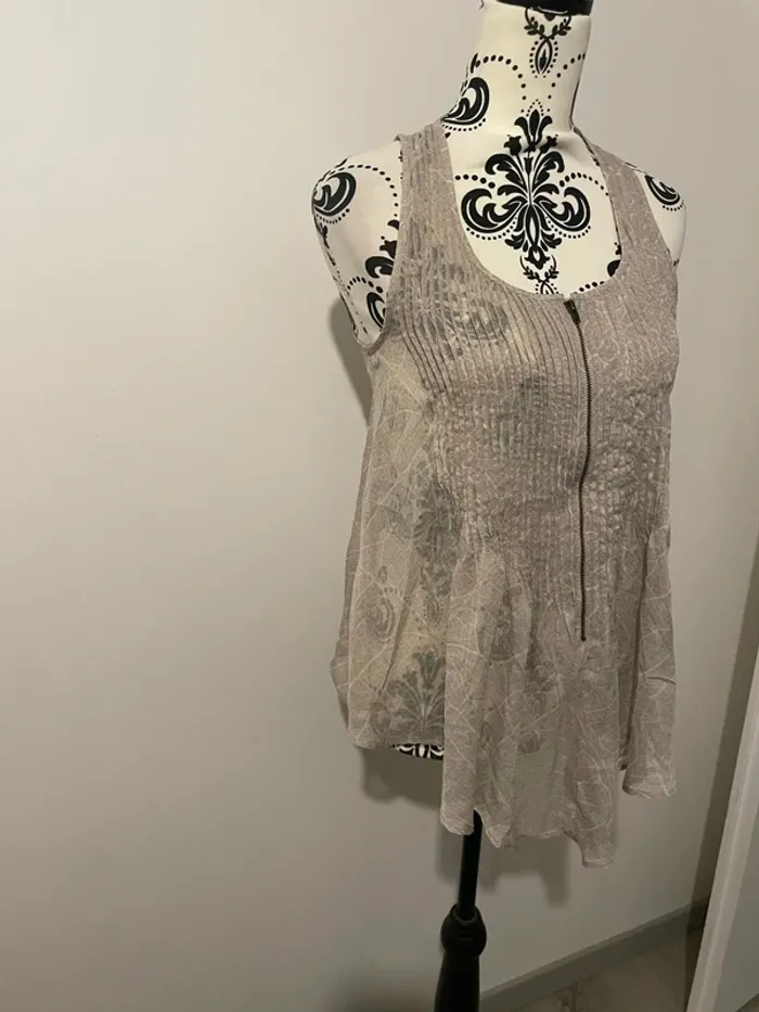 Blouse débardeur sans manche beige à motifs blanc en voile taille 38 - photo numéro 4