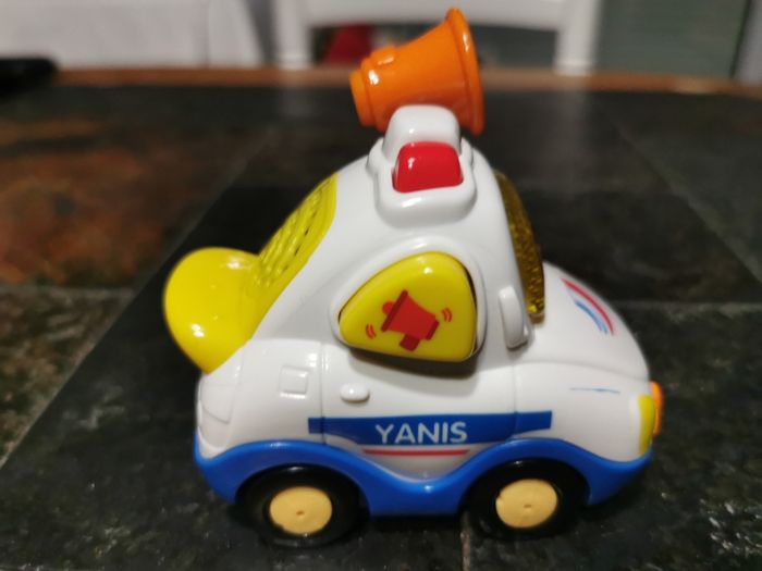 Tut tut bolides Theo, Capitaine police - photo numéro 4