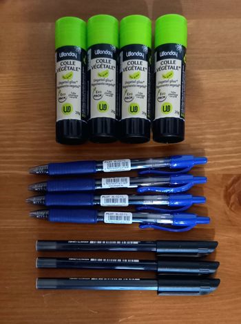 Lot fournitures scolaires
