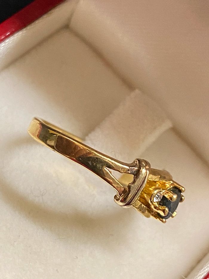 Jolie bague en plaqué or avec pierres noire et blanches T. 55 femme TBE - bijoux fantaisie - photo numéro 5