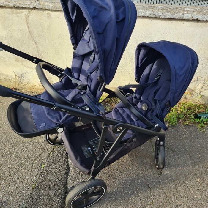 Poussette double - photo numéro 2