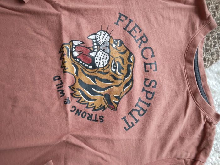 🌸Tee-shirt orange avec imprimé de tigre 10ans a 1€🌸 - photo numéro 4