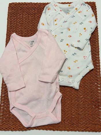 Lot bodies Kiabi 1 mois