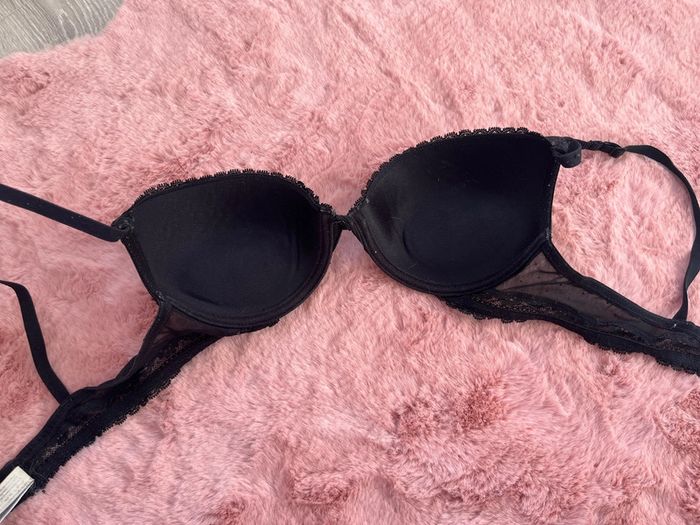 Soutien-gorge noir dentelle rembourré 85B - photo numéro 4
