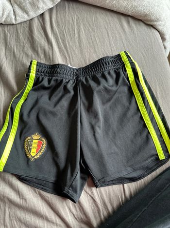 Adidas short 4 ans