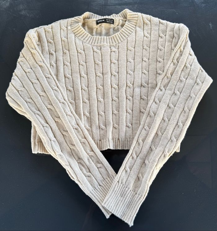 Pull court crème