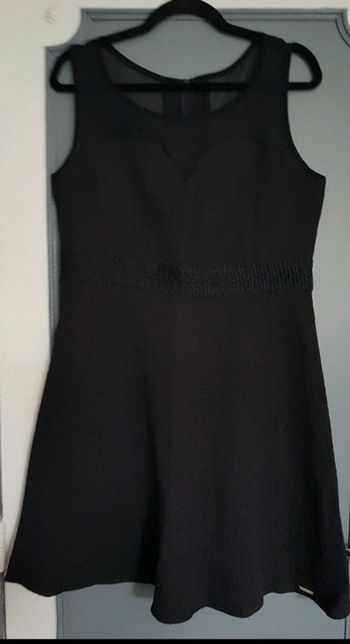 Robe noire trapèze sans manches