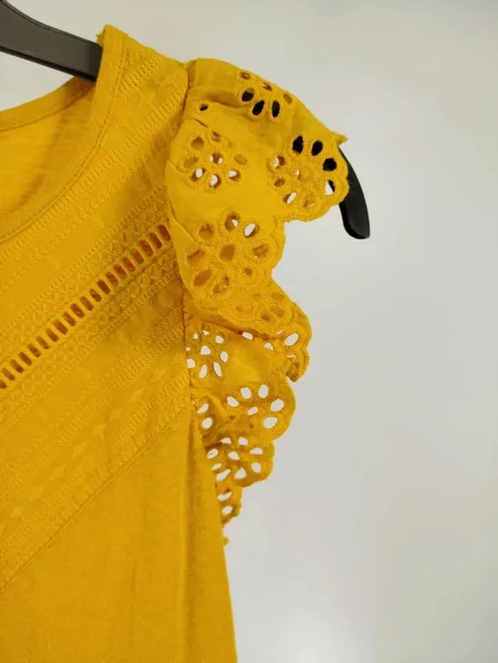 T-shirt brodé ajouré taille couleur jaune moutarde - Taille S - A166 - photo numéro 4
