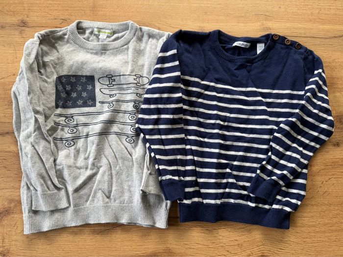 Lot de 2 pulls fins 5 ans - photo numéro 2