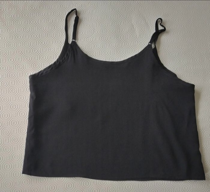 Crop top basique noir taille S - photo numéro 2