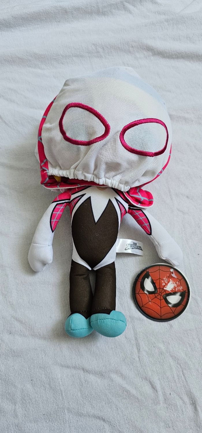 Peluche Spider-Gwen / Spider-Woman  Neuve avec étiquette - photo numéro 4