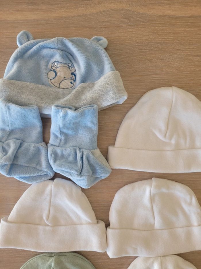 Lot bonnet de naissance neuf - photo numéro 3