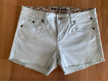 Short court Element en 26