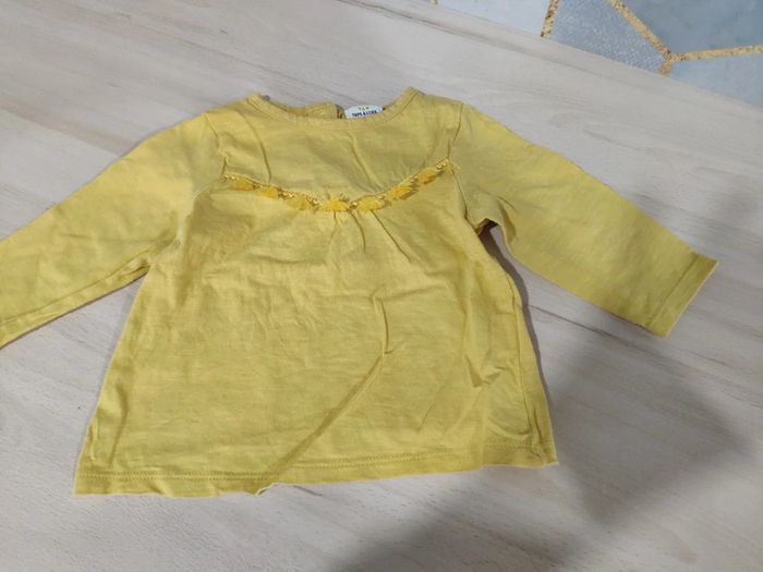 Lot de 2 t shirt manches longues unis rose et jaune 9 mois - photo numéro 4