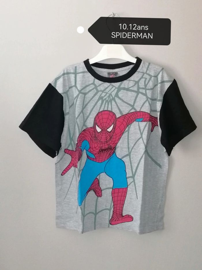 Tee-shirt Spiderman 10.12ans