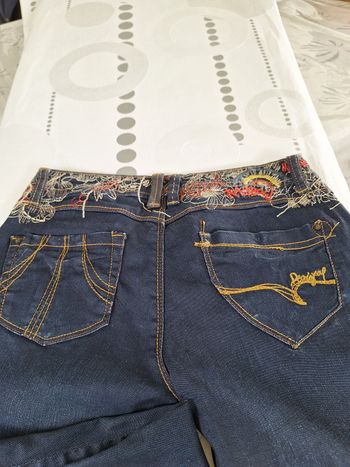 Jean Desigual taille 36 (size 26).