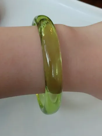 Bracelet jonc vert transparent en résine rétro tendance