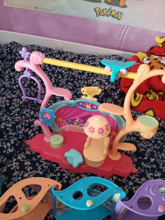 Monde pour pet shop - photo numéro 3