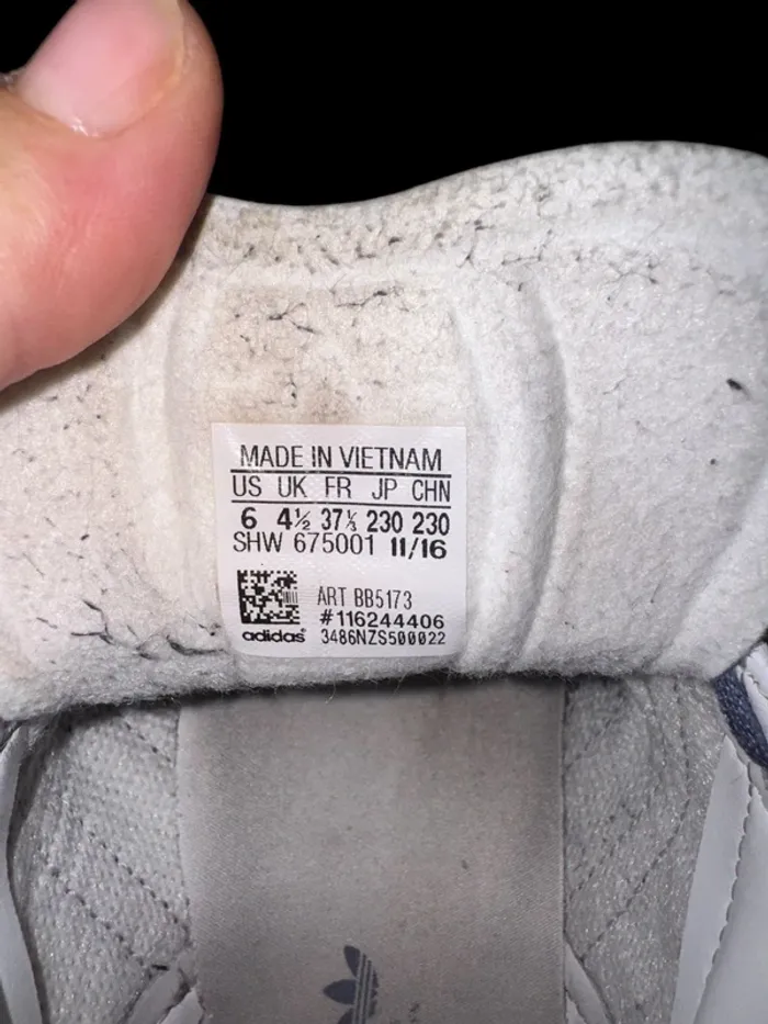 Baskets Gazelle Adidas pointure 37,5 - photo numéro 4