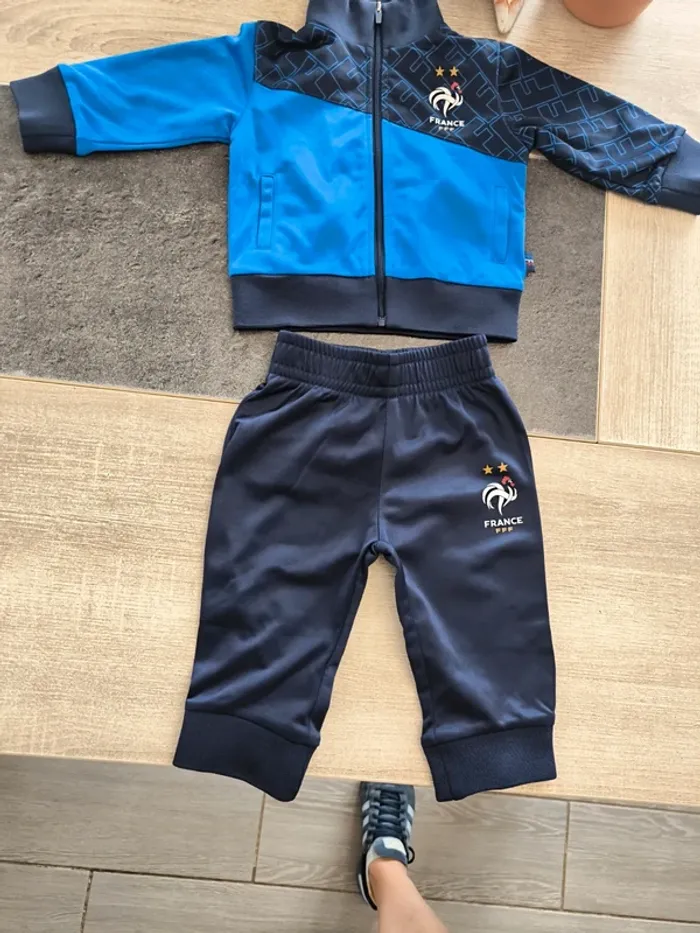 Survêtement/ensemble 2 pièces garçon 12 mois FFF - photo numéro 2