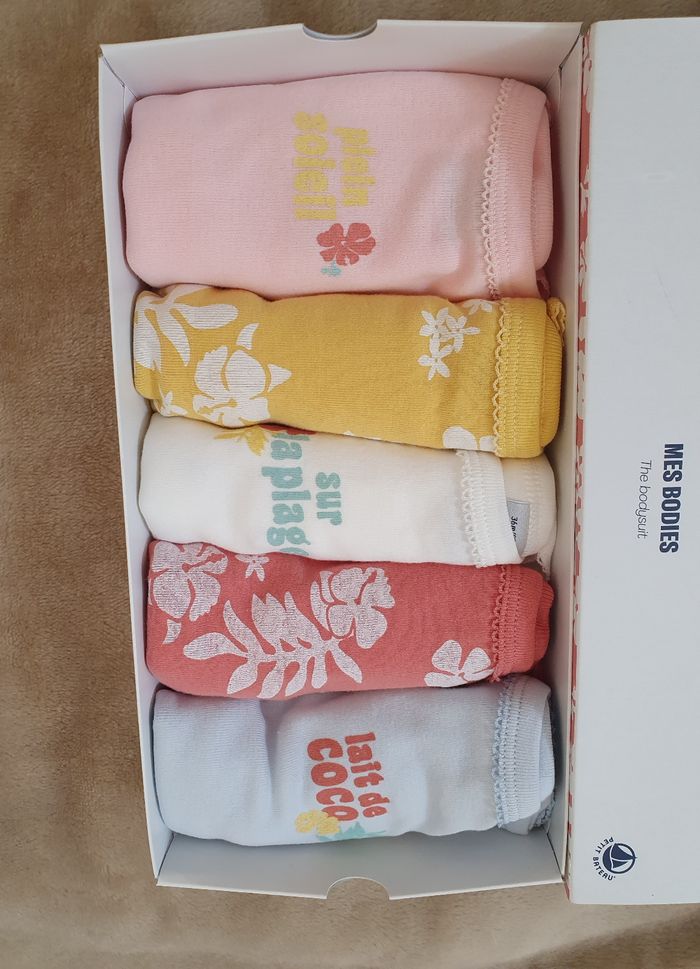 Lot de 5 bodies à bretelles 36mois Petit bateau - photo numéro 3
