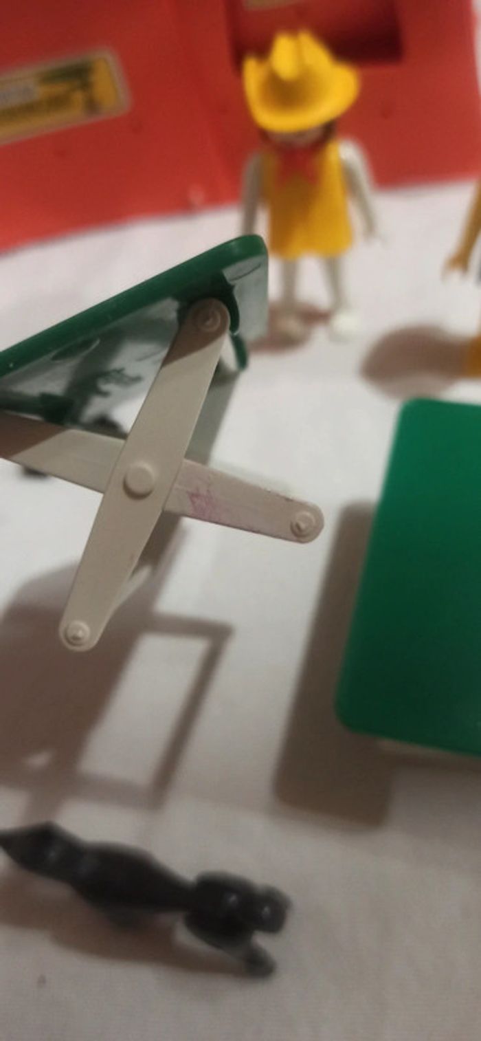 Campement avec tente de safari avec explorateurs aventuriers et accessoires vintage playmobil - photo numéro 6