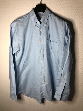 Jolie chemise bleu clair