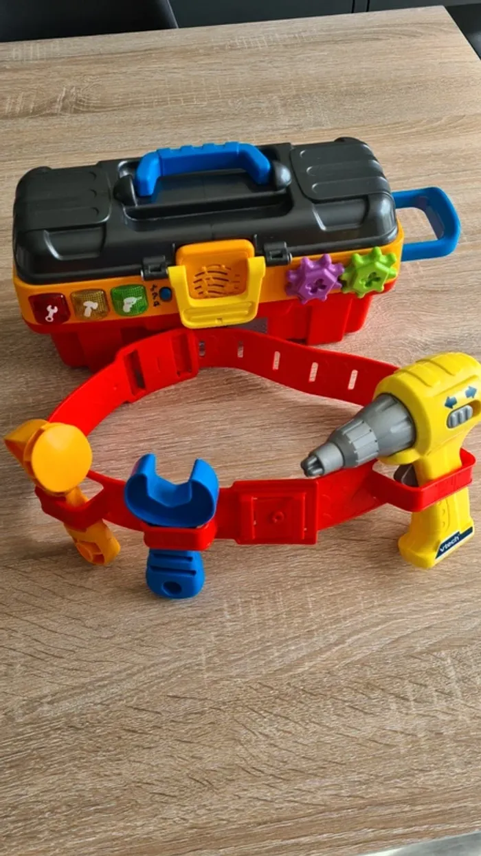 Ma super boîte à outils interactive Vtech - photo numéro 1