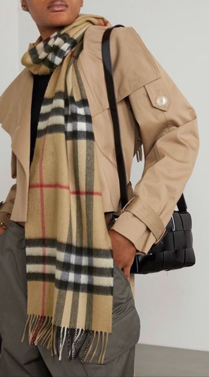 Écharpe Burberry en laine à carreaux 🧣 - photo numéro 2