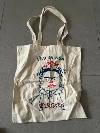 Tote bag crème Viva La vida, très bon état, 37x40cm