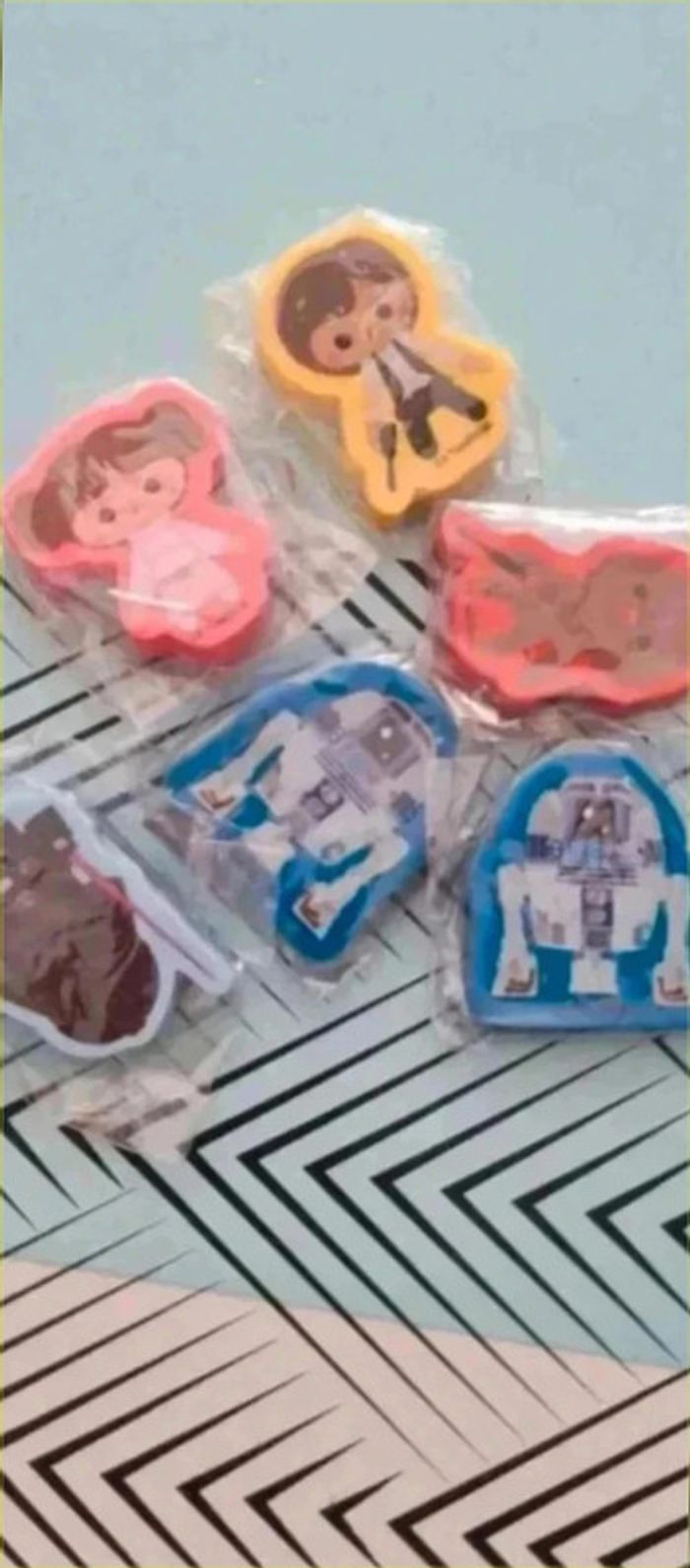 Lot 6 petites gomme de collection