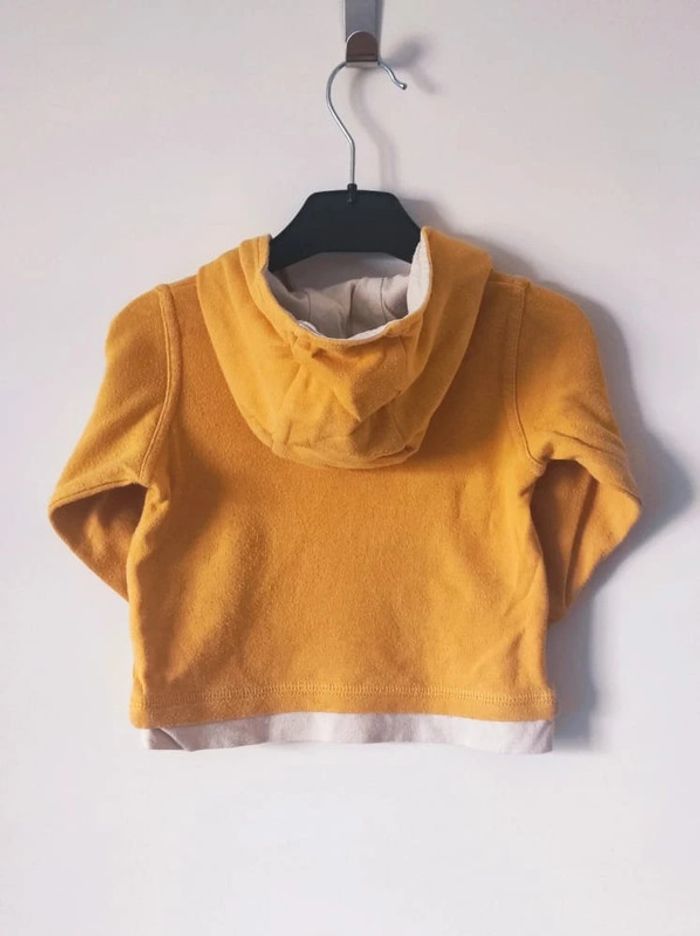 Tee-shirt jaune orange blanc capuche manche longue chien - photo numéro 3